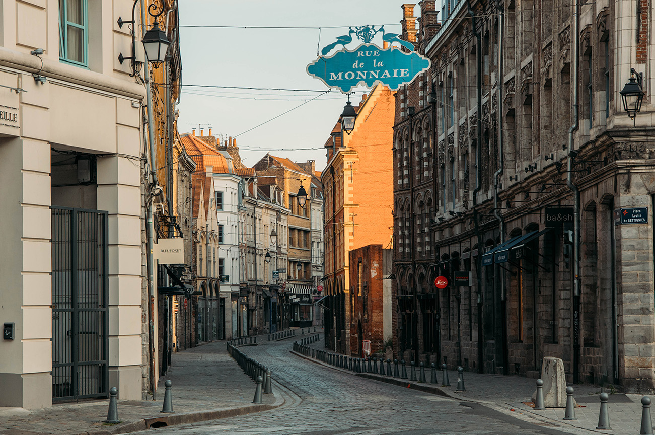Visiter Lille à pieds le temps d’un week-end : les incontournables. ​_RUE DE LA MONNAIE
