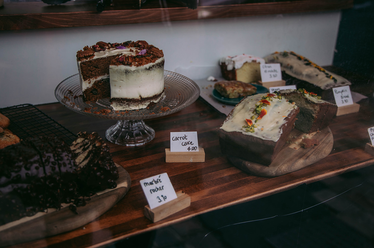 BLOOM CAFE CAKE