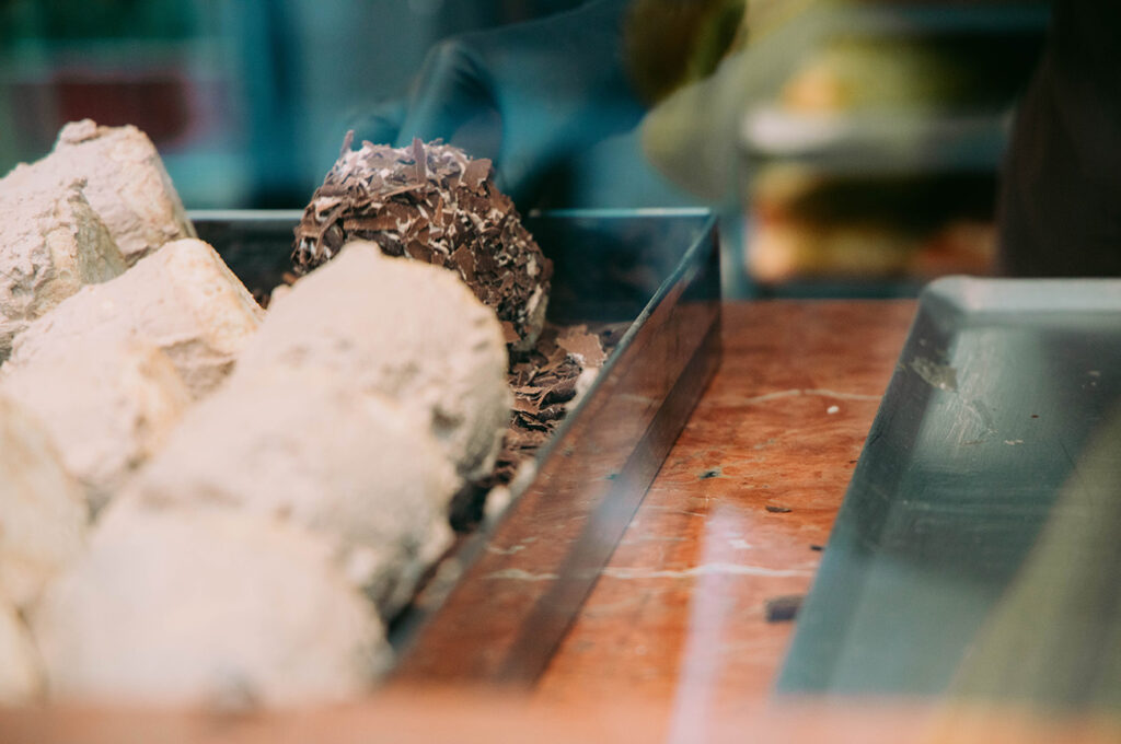 VITRINE AU MERVEILLEUX DE FRED