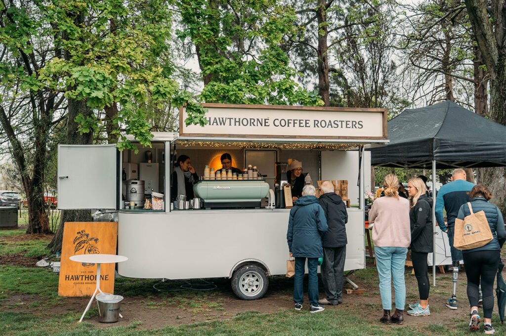 Hawke's Bay Farmers' Market : un marché sous la pluie