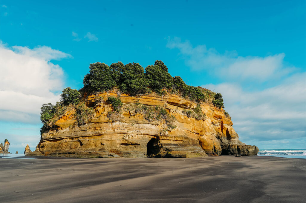 Three Sisters and the Elephant Rock