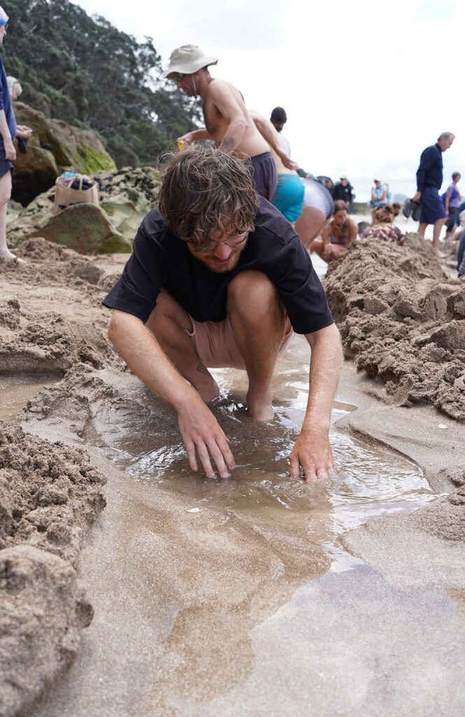 La plage la plus chaude : hot water beach 2