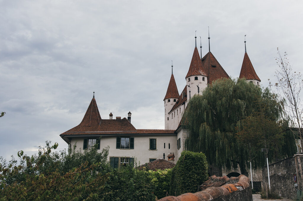 Week-end au lac de Thoune : les incontournables_LA VILLE DE THOUNE_1.1. Le château de Thoune et ses alentours