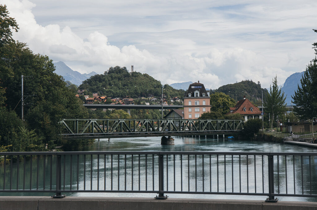 Week-end au lac de Thoune : les incontournables_Passer par Interlaken