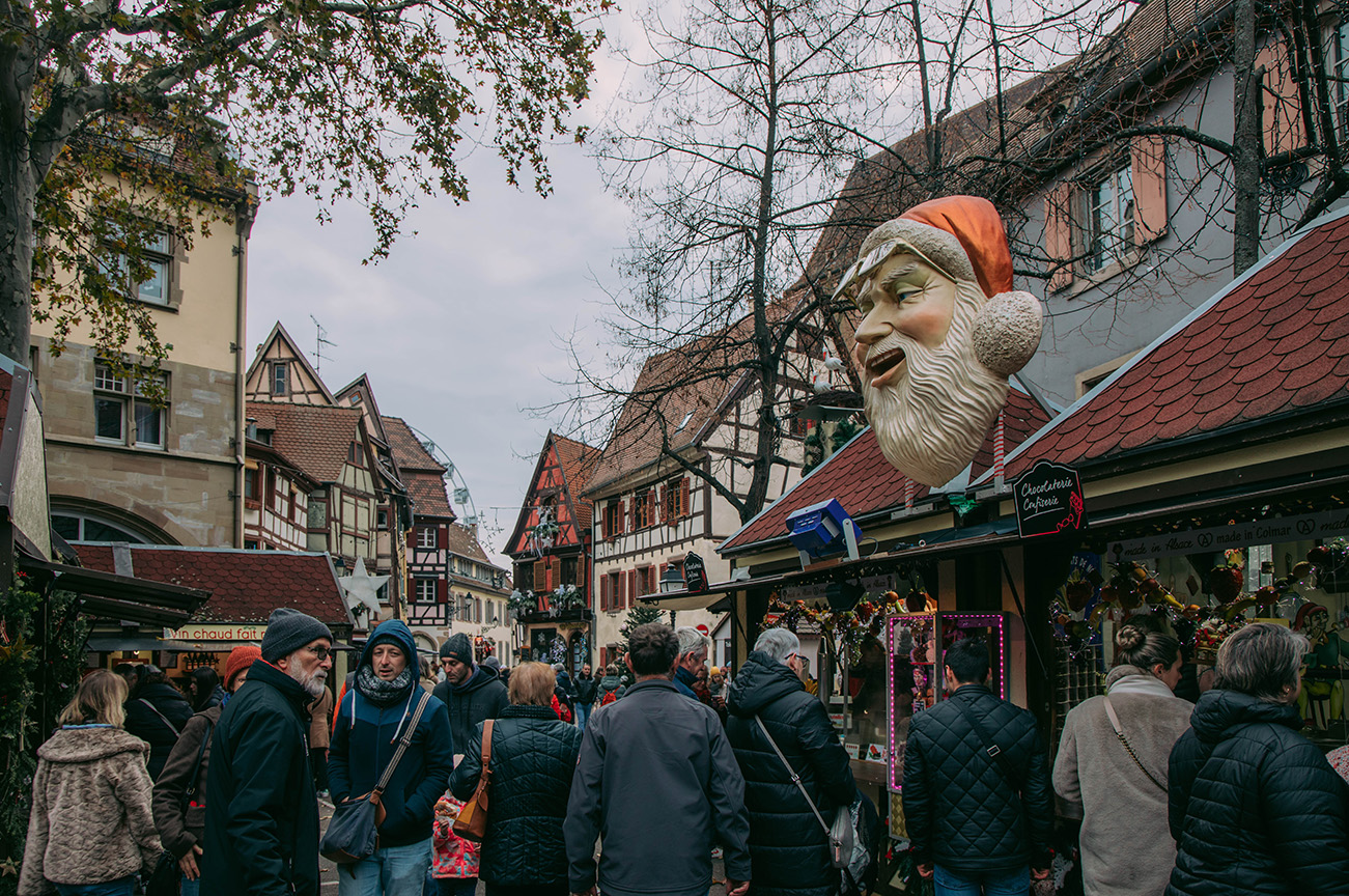 Colmar a noel que voir_Les marchés de noël de Colmar_Le marché de noël de la place Jeanne d’Arc 3