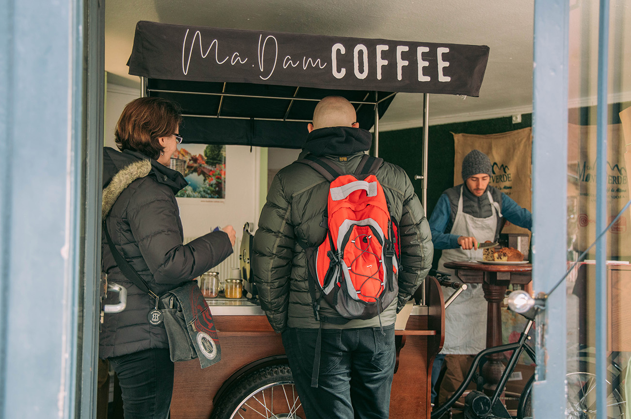 Colmar a noel que voir_Les marchés de noël de Colmar_Le marché de noël de la place Jeanne d’Arc 4