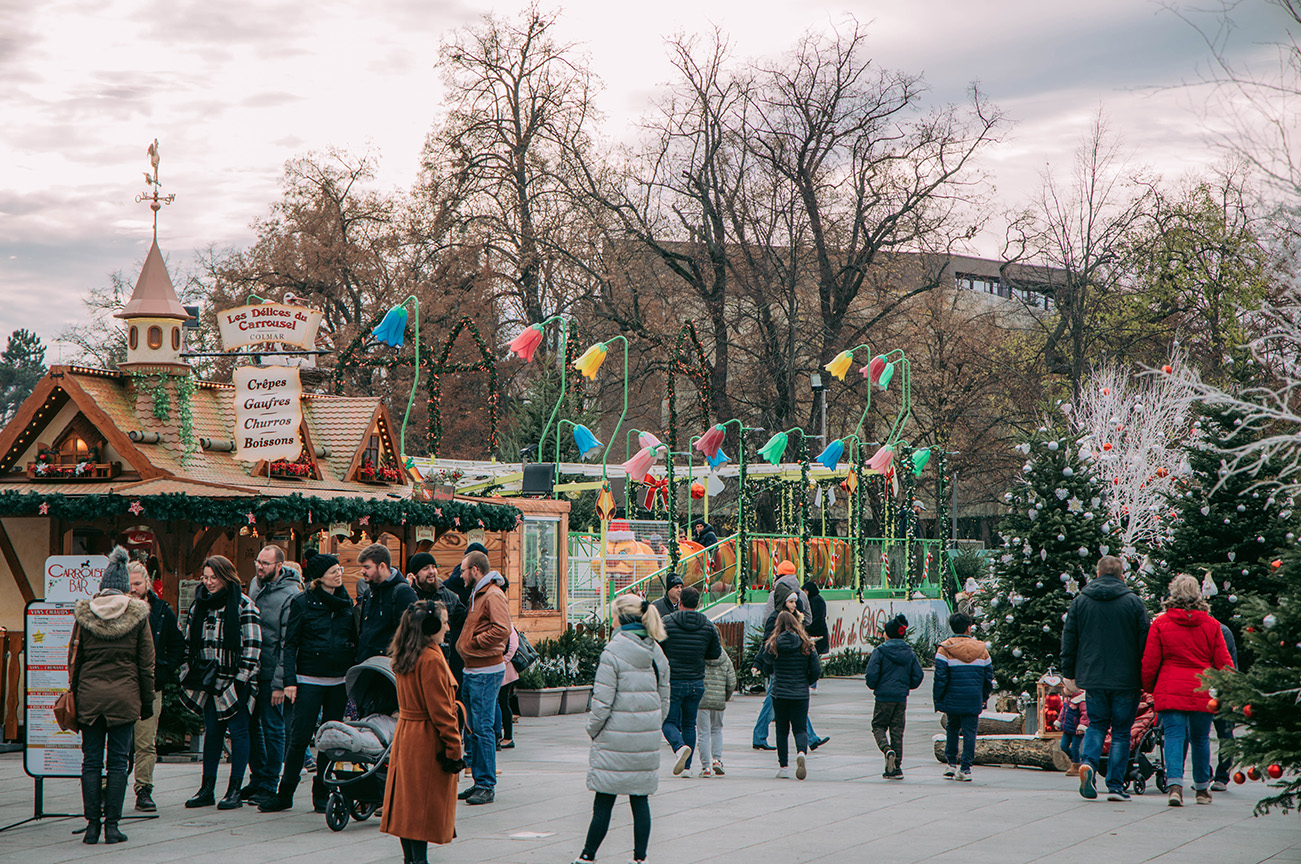 Colmar a noel que voir_Les marchés de noël de Colmar_La patinoire 1