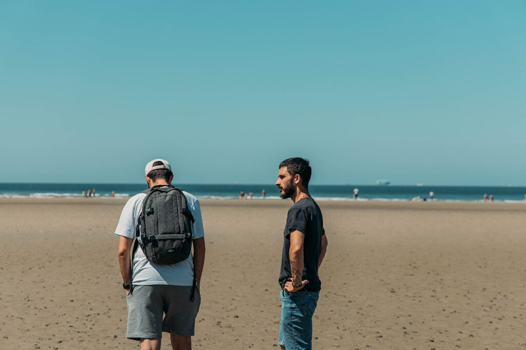 VILLERVILLE_Faire un petit plouf à la plage et veiller sur le retour de ses proches 2