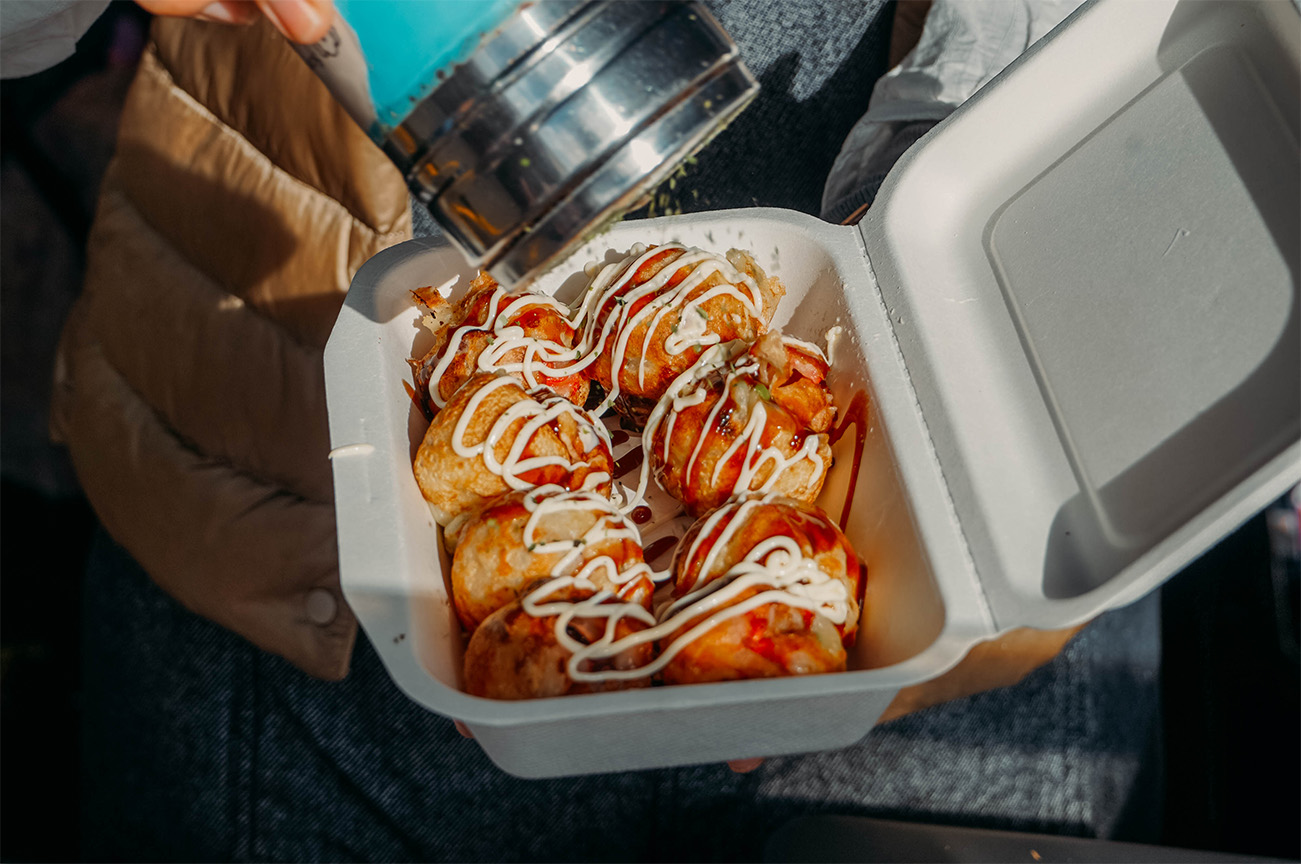 Que manger au japon, autre que des sushis et ramens ?_Takoyaki : les boulettes de poulpe