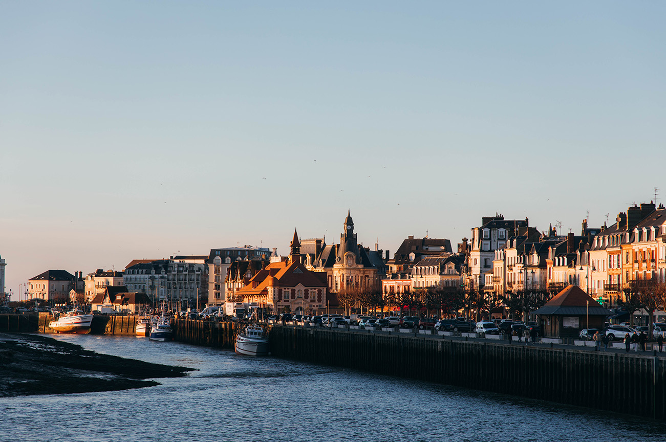 TROUVILLE_A PAS DE DINO_UN WEEK END A DEAUVILLE ET TROUVILLE_PORT DE PECHE