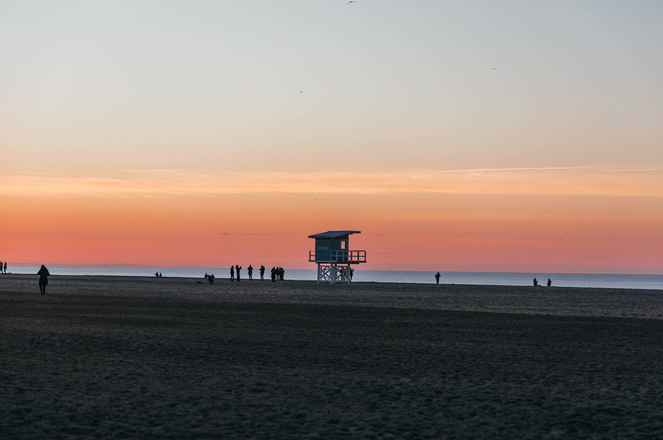 TROUVILLE_A PAS DE DINO_UN WEEK END A DEAUVILLE ET TROUVILLE_COUCHER DE SOLEIL SUR LA PLAGE