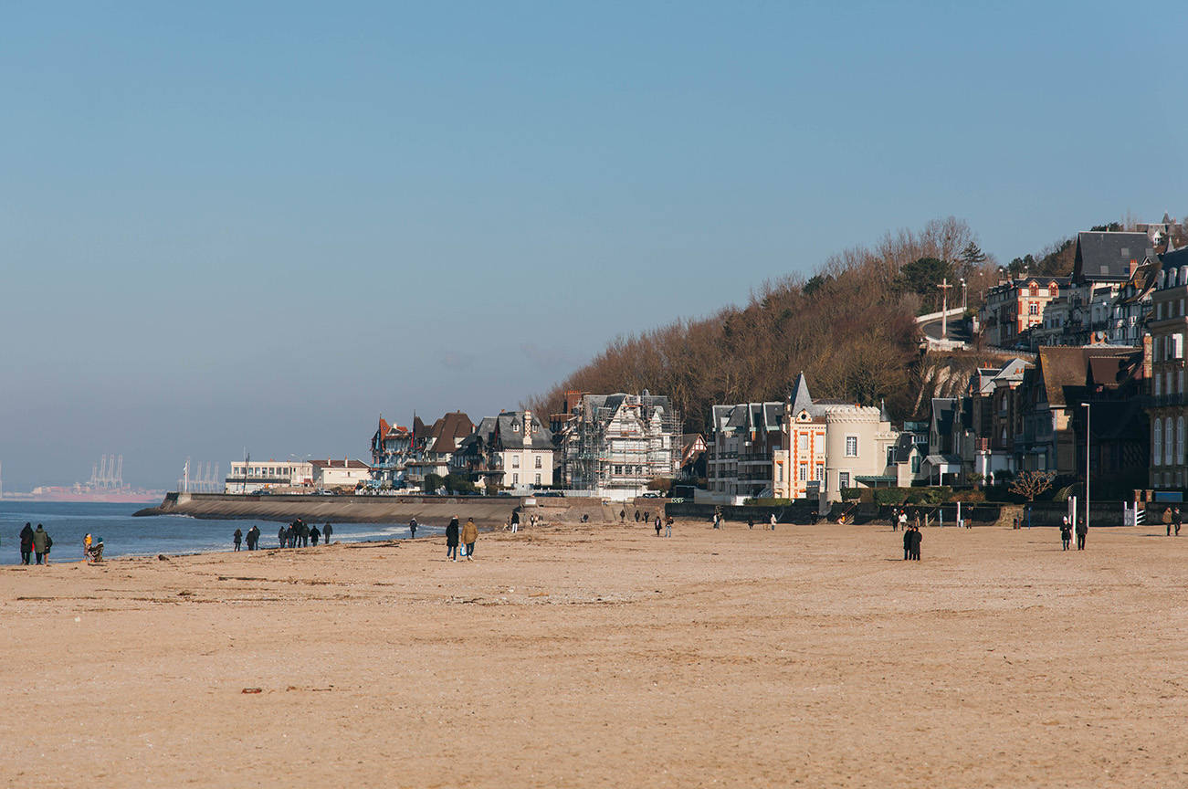 TROUVILLE_A PAS DE DINO_UN WEEK END A DEAUVILLE ET TROUVILLE_PLAGE DE TROUILLE_A PAS DE DINO