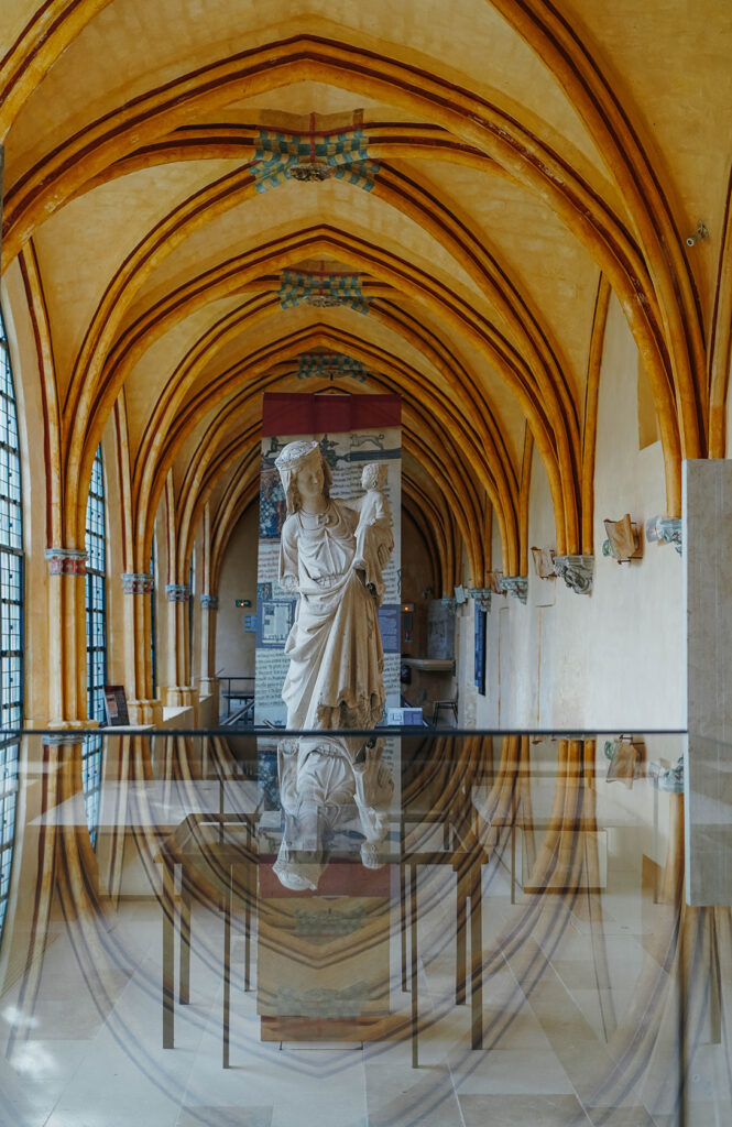 Visiter Compiègne en 1 jour_Le cloître de l'abbaye Saint-Corneille_2