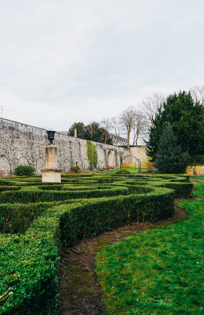 Visiter Compiègne en 1 jour_Le jardin des remparts_1