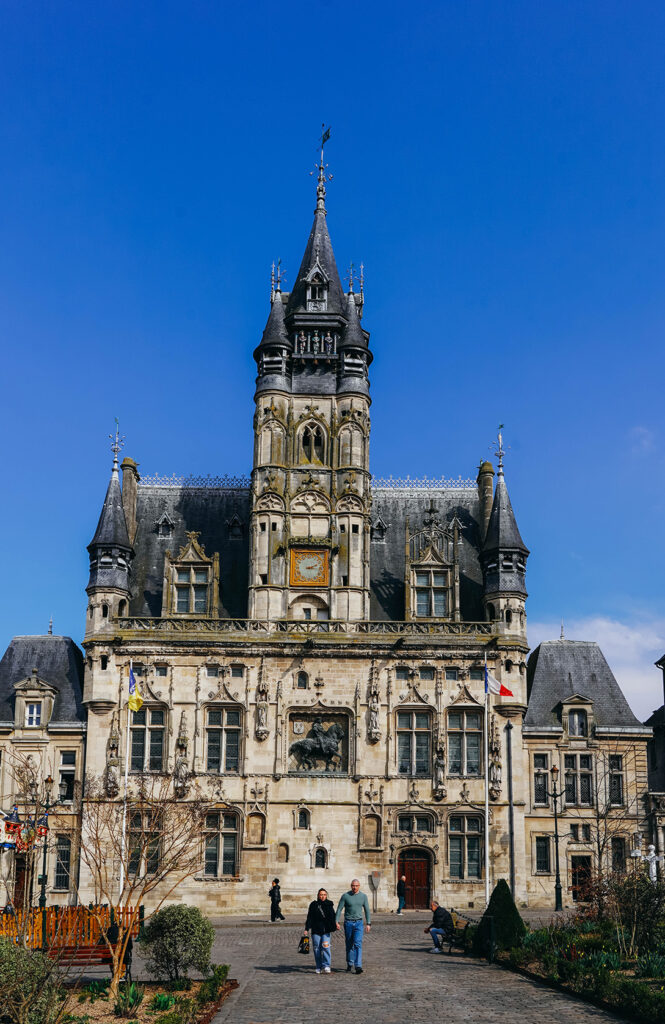 Visiter Compiègne en 1 jour_L'hôtel de ville_2