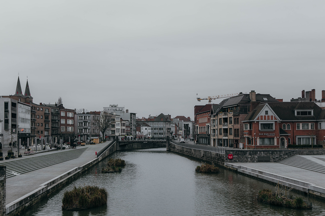 Courtrai en un jour, les incontournables​_Longer la Lys et admirer les Tours du Broel​_A PAS DE DINO_3