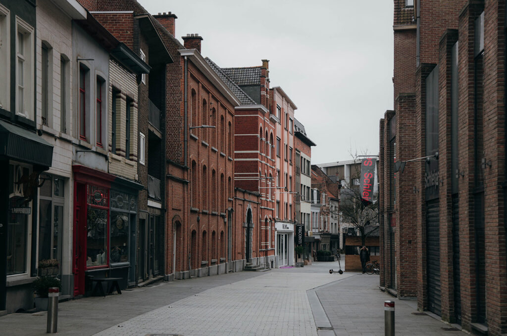 Courtrai en un jour, les incontournables​_EGLISE SAINT MARTIN_A PAS DE DINO_5