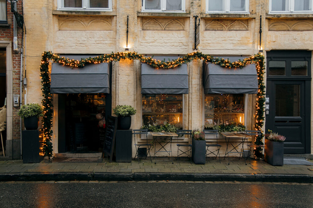 Une journée de Noël à Bruges_La place de Bruges et son marché de Noël​_A PAS DE DINO_2
