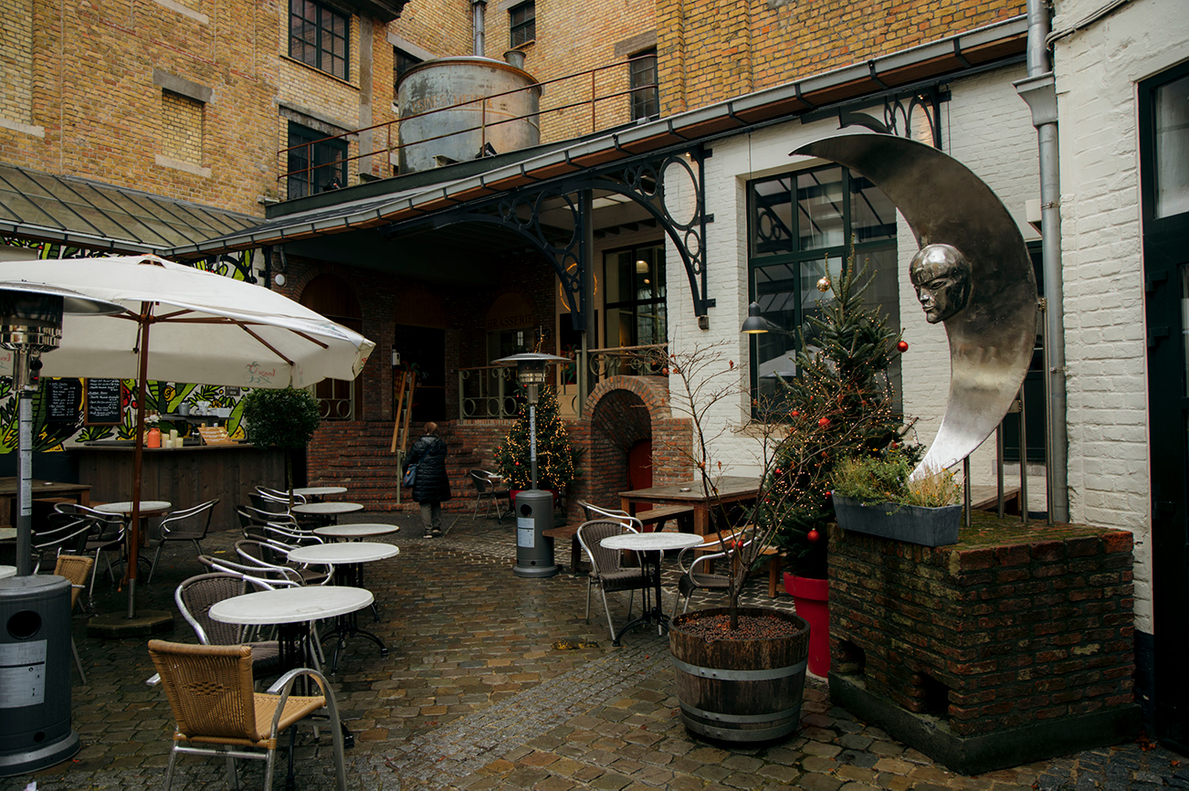 Une journée de Noël à Bruges_Petit passage au Walplein​_A PAS DE DINO_2