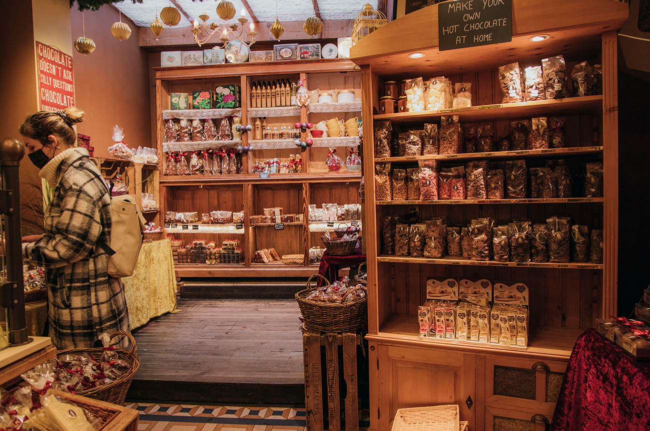 Une journée de Noël à Bruges_Se réconforter en achetant des chocolats chez The Old chocolate House​_ A PAS DE DINO_1