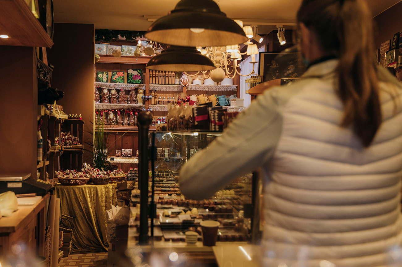 Une journée de Noël à Bruges_Se réconforter en achetant des chocolats chez The Old chocolate House​_ A PAS DE DINO_2